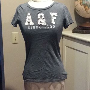 Abercrombie & Fitch tee shirt